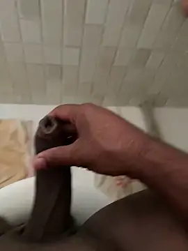 Snapshot of rodrigo21Cm_ chatting on February 16, 2025, 11:27 am rodrigo21Cm online show from February 16, 2025, 11:27 am