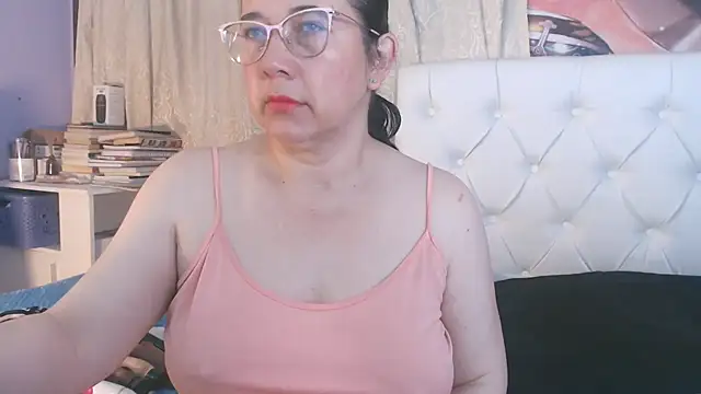 maturepriscila online show from February 28, 2025, 2:20 pm