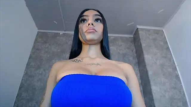 Tiffanny online show from January 4, 2025, 1:21 pm