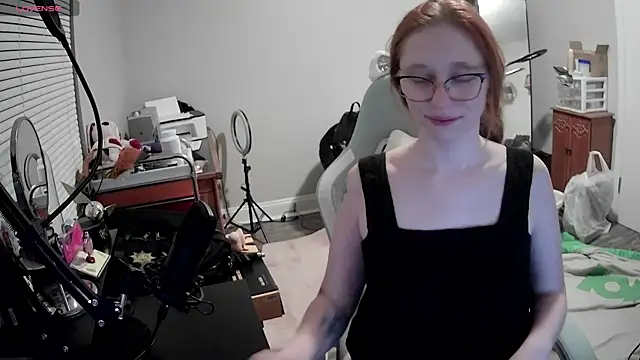 LilyFoxxx online show from October 1, 2025, 3:12 am