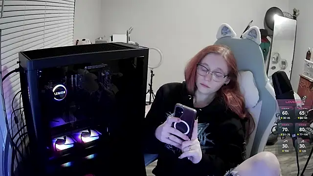 LilyFoxxx online show from October 25, 2025, 3:47 am