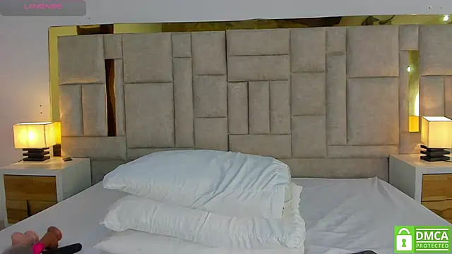 valtira nova online show from April 5, 2026, 7:33 pm