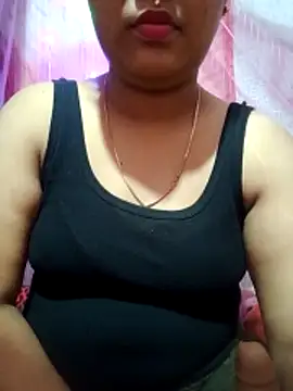 Snapshot of Super-Couple chatting on February 9, 2026, 7:07 pm Super-Couple online show from February 9, 2026, 7:07 pm