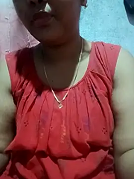 Snapshot of Super-Couple chatting on February 17, 2026, 4:35 pm Super-Couple online show from February 17, 2026, 4:35 pm