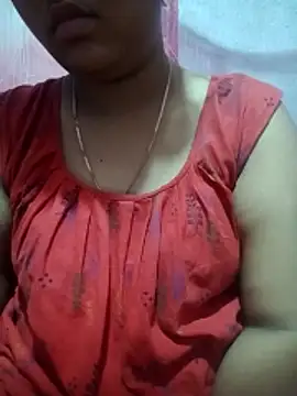 Snapshot of Super-Couple chatting on February 27, 2026, 9:15 pm Super-Couple online show from February 27, 2026, 9:15 pm