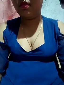 Snapshot of Super-Couple chatting on March 2, 2026, 8:32 am Super-Couple online show from March 2, 2026, 8:32 am