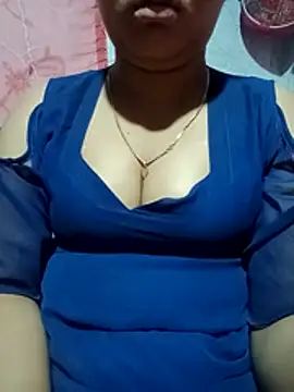 Snapshot of Super-Couple chatting on March 10, 2026, 7:02 am Super-Couple online show from March 10, 2026, 7:02 am