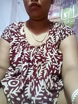 Snapshot of Super-Couple chatting on April 2, 2026, 1:47 am Super-Couple online show from April 2, 2026, 1:47 am