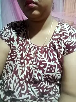 Snapshot of Super-Couple chatting on April 9, 2026, 6:30 am Super-Couple online show from April 9, 2026, 6:30 am