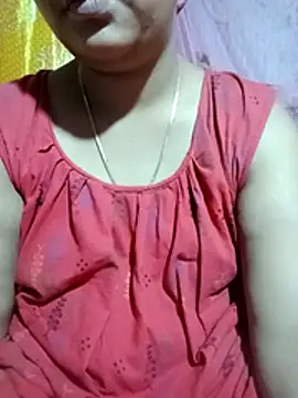 Snapshot of Super-Couple chatting on April 12, 2026, 9:36 am Super-Couple online show from April 12, 2026, 9:36 am