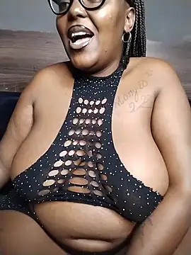 CHERRYYUMMY online show from March 15, 2026, 9:04 am