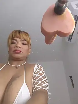 milf venus online show from May 22, 2026, 8:25 pm