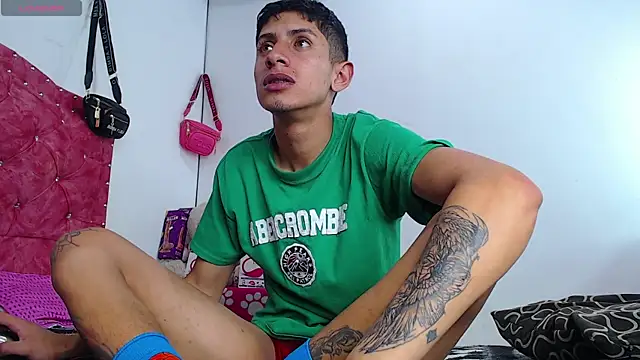 Snapshot of BIG_cockpether chatting on January 29, 2025, 8:40 am BIG cockpether online show from January 29, 2025, 8:40 am