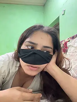 Snapshot of Black_Glow chatting on March 13, 2025, 2:44 pm Black Glow online show from March 13, 2025, 2:44 pm