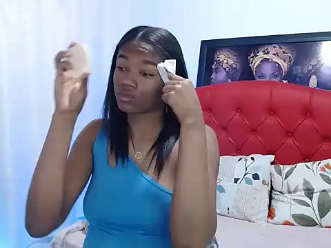 MISSANDRE4 online show from January 14, 2025, 1:28 pm