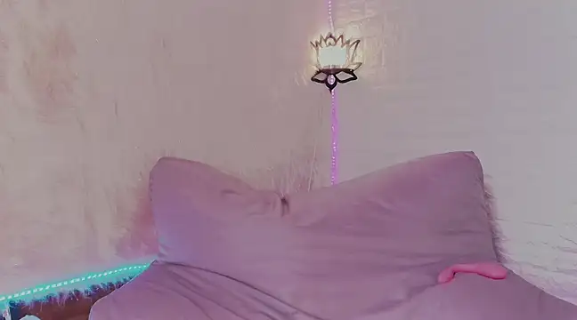 Snapshot of _mamush chatting on December 6, 2024, 5:55 pm mamush online show from December 6, 2024, 5:55 pm