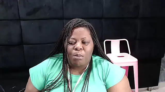 Snapshot of rocio_bbw_ chatting on January 30, 2025, 2:27 am rocio bbw online show from January 30, 2025, 2:27 am