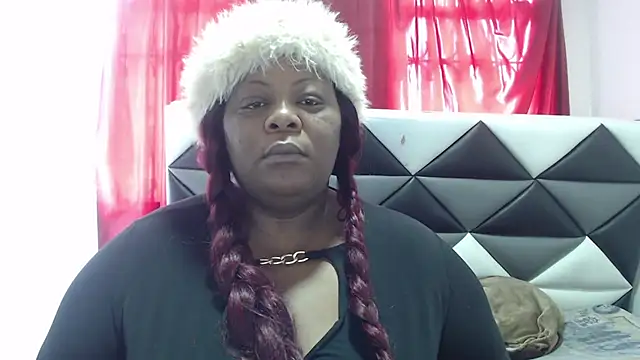 Snapshot of rocio_bbw_ chatting on April 26, 2026, 5:43 pm rocio bbw online show from April 26, 2026, 5:43 pm