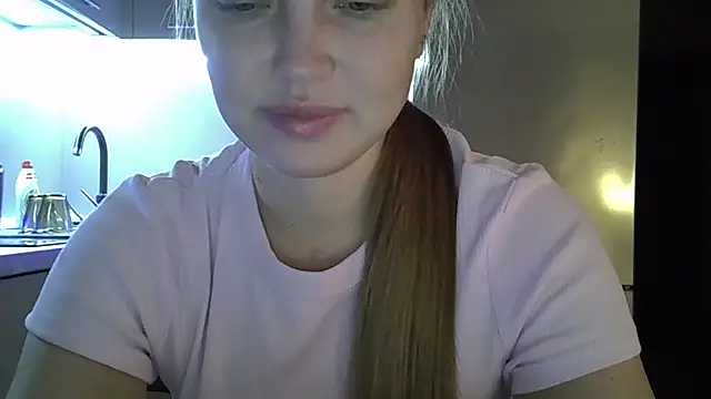 Snapshot of Lucky_Anna chatting on March 11, 2026, 8:15 pm Lucky Anna online show from March 11, 2026, 8:15 pm