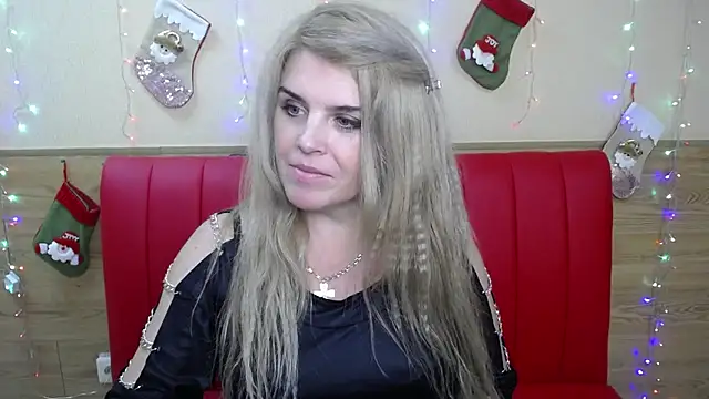 Snapshot of Julya_Barbi chatting on December 18, 2024, 9:29 pm Julya Barbi online show from December 18, 2024, 9:29 pm