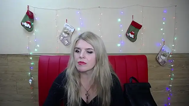 Snapshot of Julya_Barbi chatting on January 3, 2025, 6:03 pm Julya Barbi online show from January 3, 2025, 6:03 pm