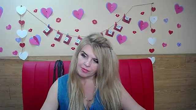 Snapshot of Julya_Barbi chatting on February 5, 2025, 9:04 am Julya Barbi online show from February 5, 2025, 9:04 am