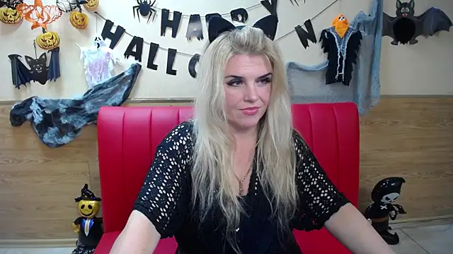 Snapshot of Julya_Barbi chatting on October 21, 2025, 5:13 pm Julya Barbi online show from October 21, 2025, 5:13 pm