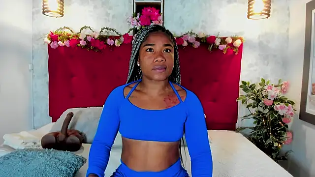 Snapshot of SilvannaFit chatting on September 9, 2025, 12:15 pm SilvannaFit online show from September 9, 2025, 12:15 pm