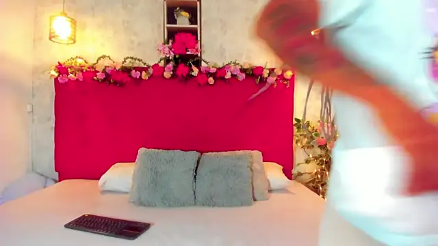 Snapshot of SilvannaFit chatting on September 14, 2025, 8:46 am SilvannaFit online show from September 14, 2025, 8:46 am