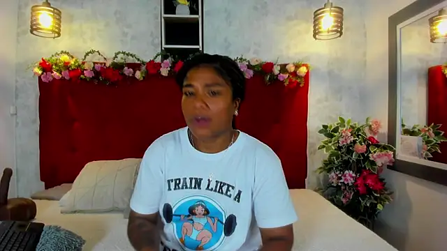 SilvannaFit online show from November 10, 2025, 12:15 pm