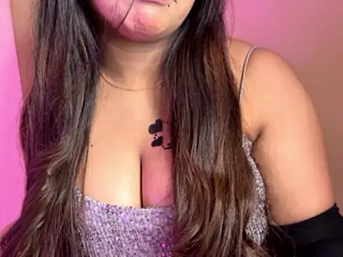 Snapshot of wildestcouplee chatting on January 17, 2026, 7:06 pm wildestcouplee online show from January 17, 2026, 7:06 pm