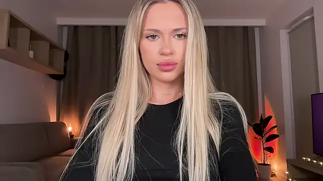 Julia RL online show from September 26, 2025, 10:03 pm