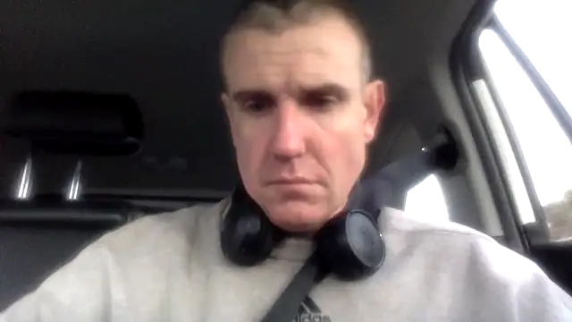 Snapshot of SugarCoupleAus chatting on October 2, 2025, 7:04 am SugarCoupleAus online show from October 2, 2025, 7:04 am
