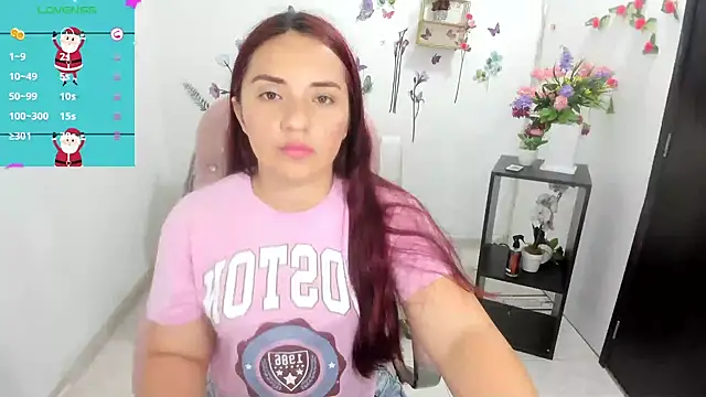 Snapshot of nicoll_crazzy chatting on December 16, 2025, 2:33 pm nicoll crazzy online show from December 16, 2025, 2:33 pm