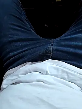 Snapshot of THOMS-90 chatting on January 16, 2025, 10:55 pm THOMS-90 online show from January 16, 2025, 10:55 pm