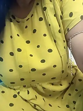 Sneha gril online show from October 12, 2025, 6:45 am