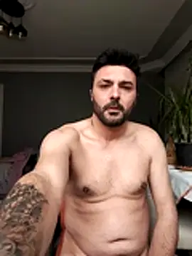 Snapshot of hot_man_eray chatting on April 14, 2026, 11:27 am hot man eray online show from April 14, 2026, 11:27 am