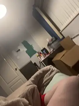 Snapshot of AmberTaylorXxx chatting on December 17, 2025, 6:25 pm AmberTaylorXxx online show from December 17, 2025, 6:25 pm