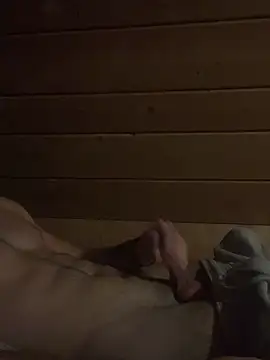 thehotone   online show from October 25, 2025, 7:08 pm