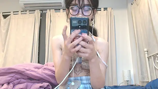 Snapshot of seo_yeon_ chatting on January 18, 2025, 2:33 pm seo yeon online show from January 18, 2025, 2:33 pm