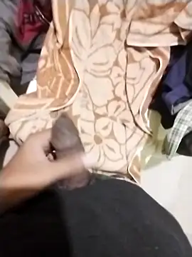 Snapshot of Muscular02 chatting on February 26, 2026, 3:44 pm Muscular02 online show from February 26, 2026, 3:44 pm