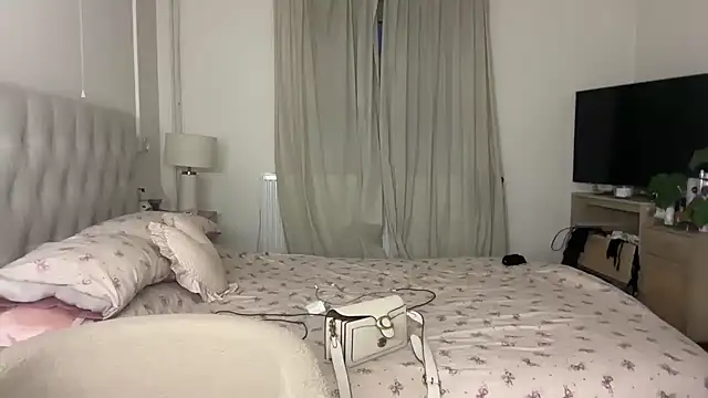 blairbella online show from February 21, 2025, 5:53 pm