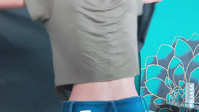 Snapshot of Lunamistyc chatting on January 12, 2026, 8:36 pm Lunamistyc online show from January 12, 2026, 8:36 pm