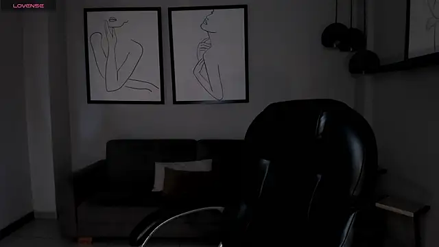 AlinaKravitz online show from November 1, 2025, 11:56 am