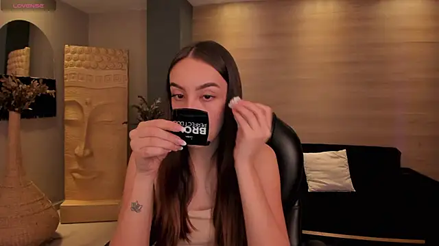 Snapshot of KaiaFerreira chatting on March 1, 2025, 12:01 pm KaiaFerreira online show from March 1, 2025, 12:01 pm