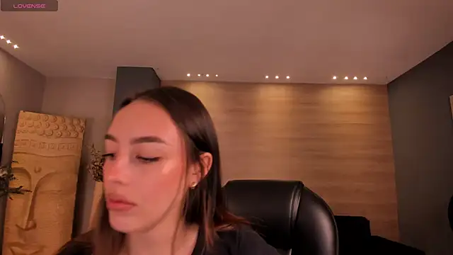 Snapshot of KaiaFerreira chatting on March 12, 2025, 11:53 am KaiaFerreira online show from March 12, 2025, 11:53 am