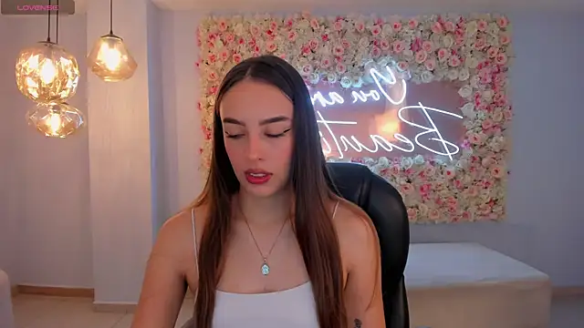 Snapshot of KaiaFerreira chatting on March 17, 2025, 12:14 pm KaiaFerreira online show from March 17, 2025, 12:14 pm