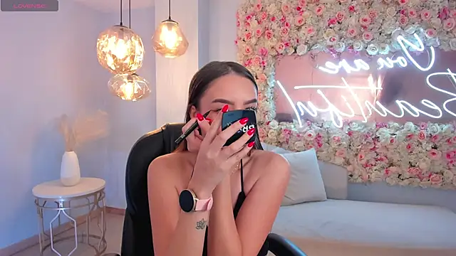 Snapshot of KaiaFerreira chatting on March 22, 2025, 12:14 pm KaiaFerreira online show from March 22, 2025, 12:14 pm