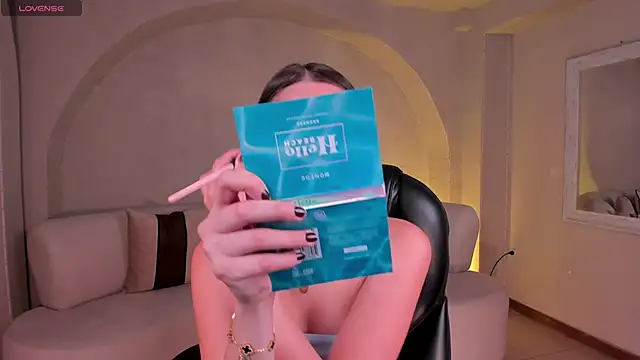 Snapshot of KaiaFerreira chatting on October 18, 2025, 12:39 pm KaiaFerreira online show from October 18, 2025, 12:39 pm