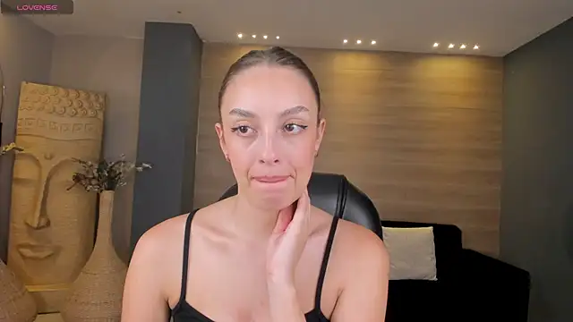 Snapshot of KaiaFerreira chatting on November 12, 2025, 7:35 pm KaiaFerreira online show from November 12, 2025, 7:35 pm